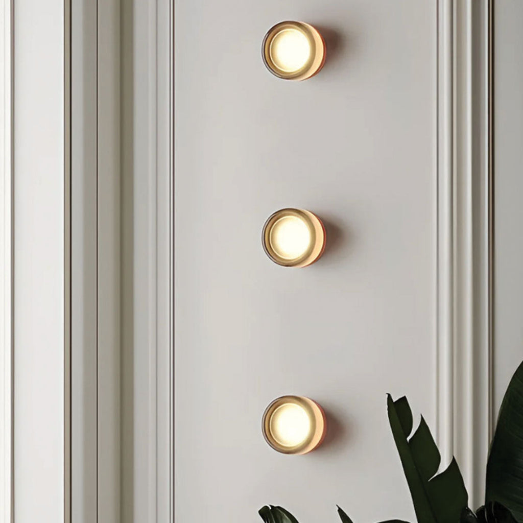 Aplique de pared LED compacto de acrílico y aluminio