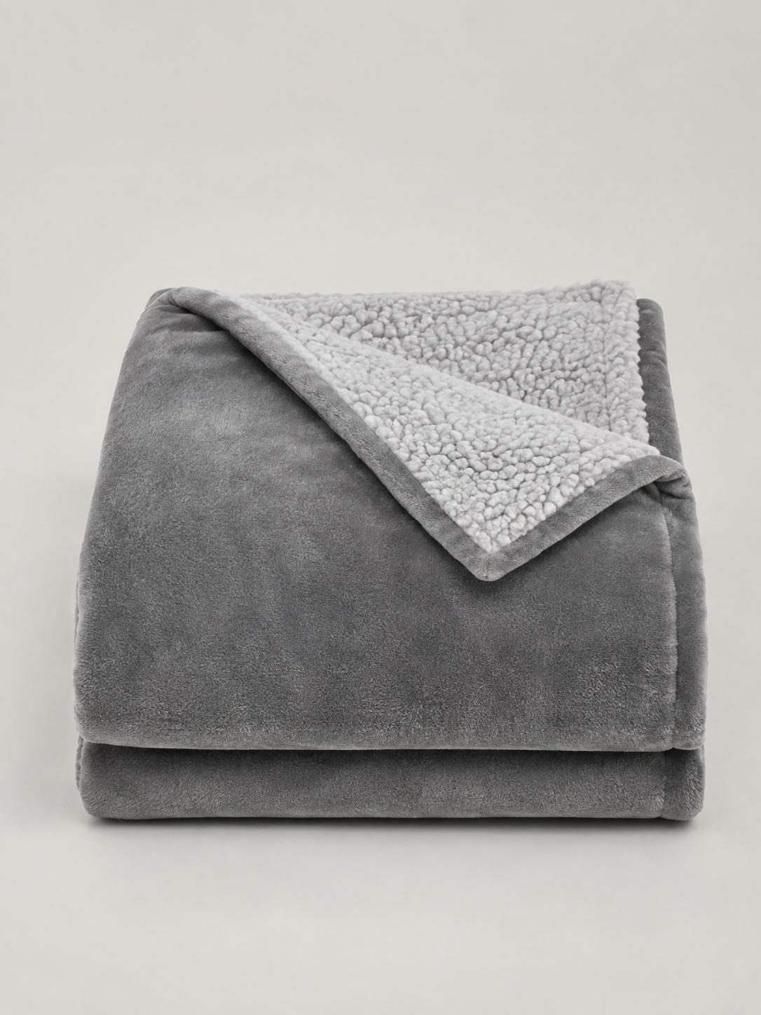 Manta de Terciopelo Gris - MADRITERA