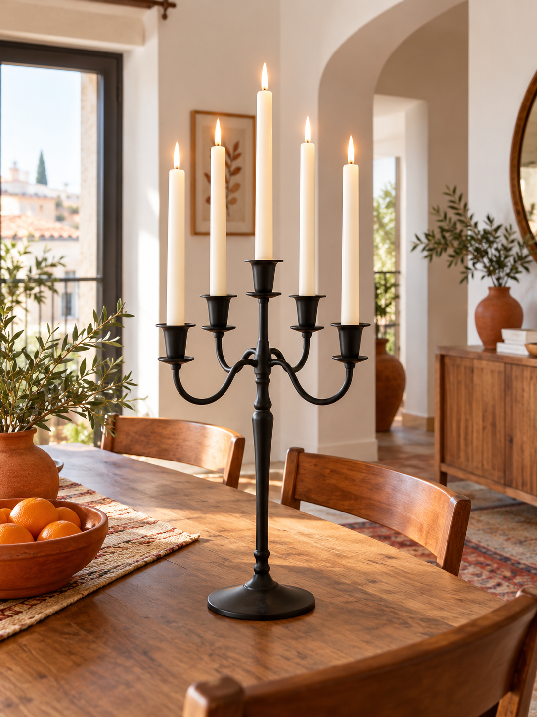 Candelabro de Metal 5 Brazos Negro en ambiente - MADRITERA