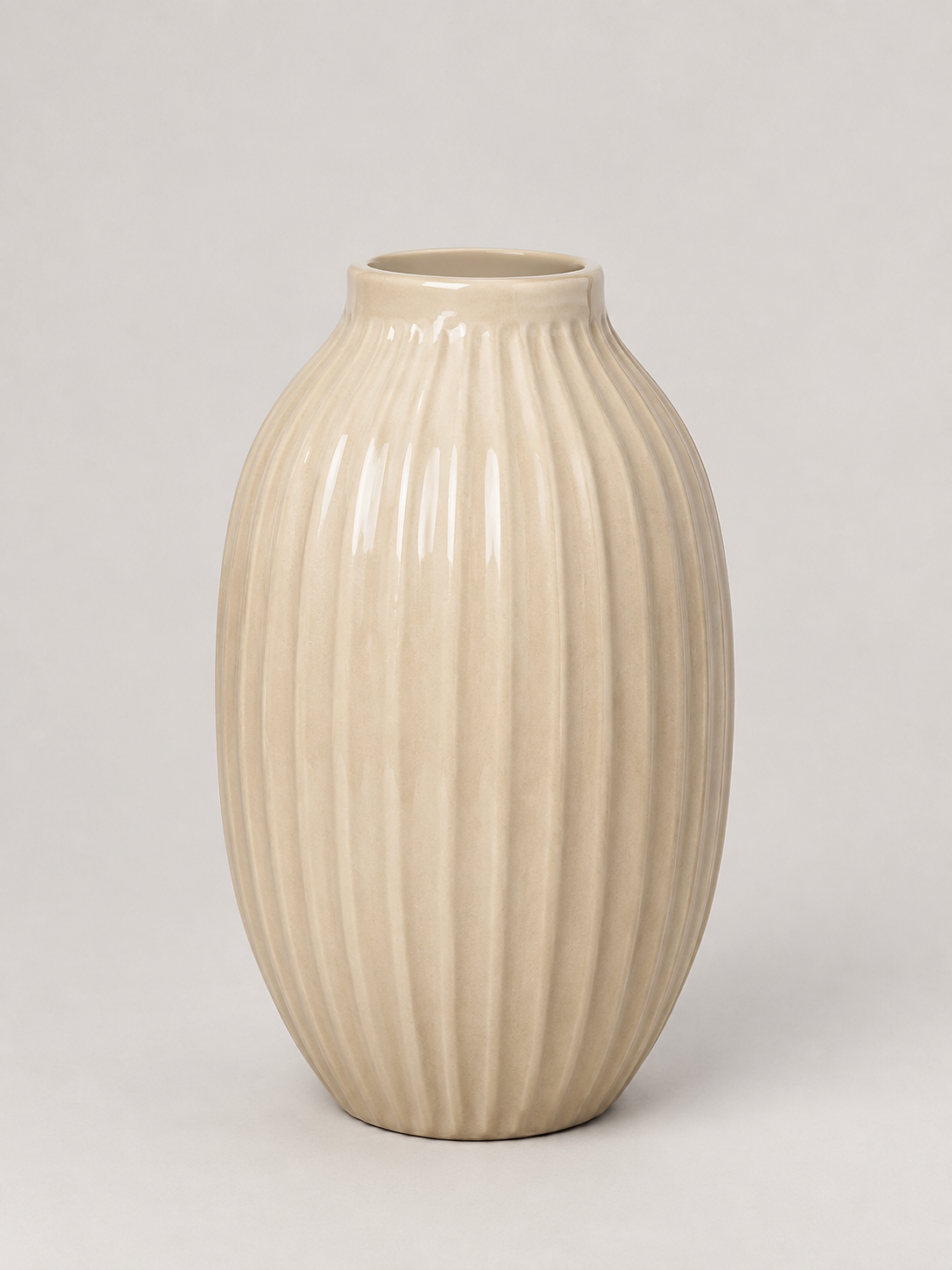 Jarrón de Cerámica Beige Estriado - MADRITERA